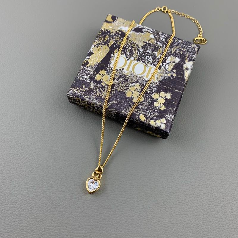 Dior Necklace 05lyr546